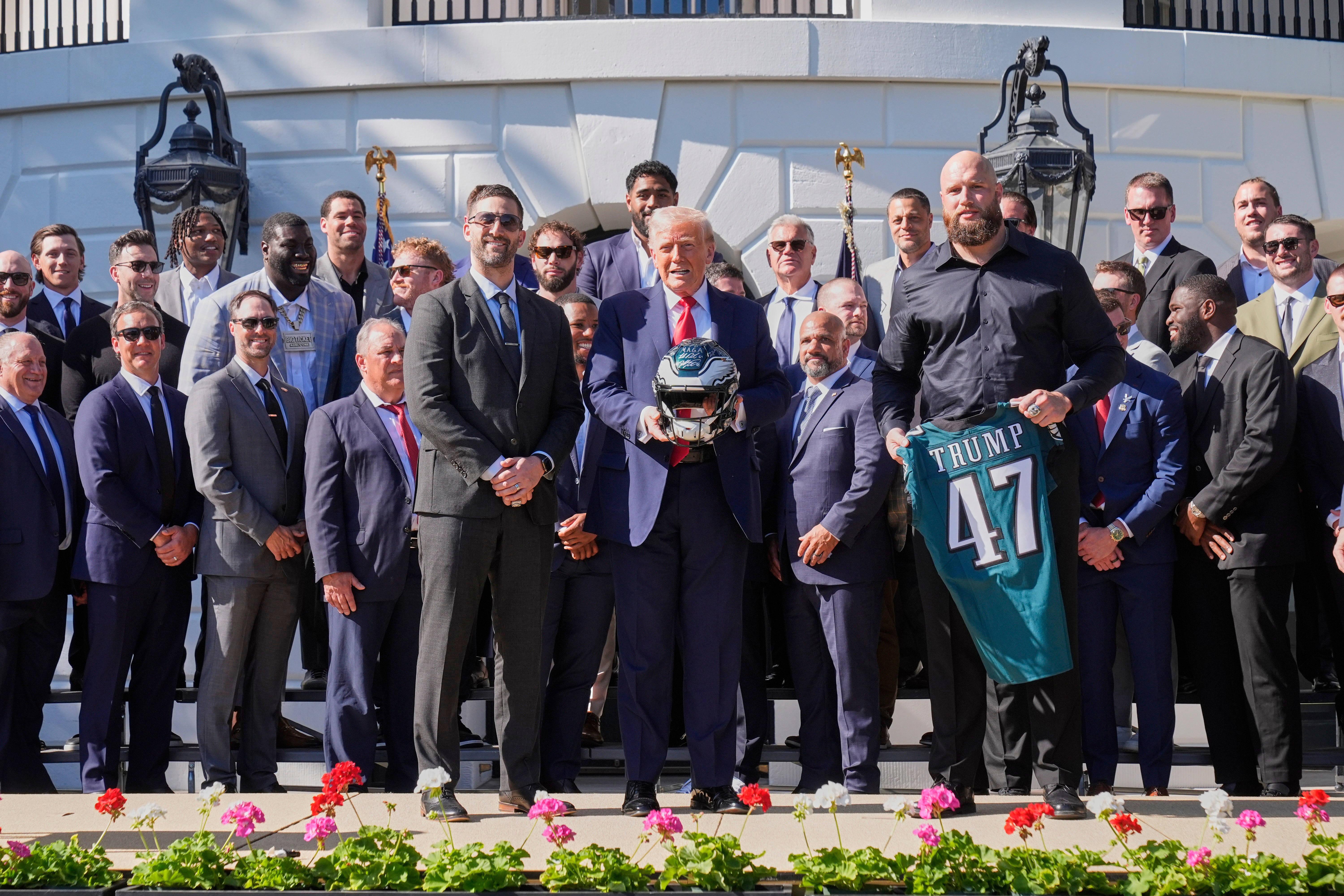 Trump celebra a los campeones Eagles en la Casa Blanca, pero sin Jalen Hurts | Independent Español