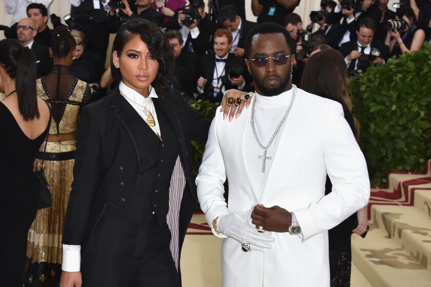 Sean 'Diddy' Combs, Cassie settle her lawsuit alleging abuse - Los Angeles  Times