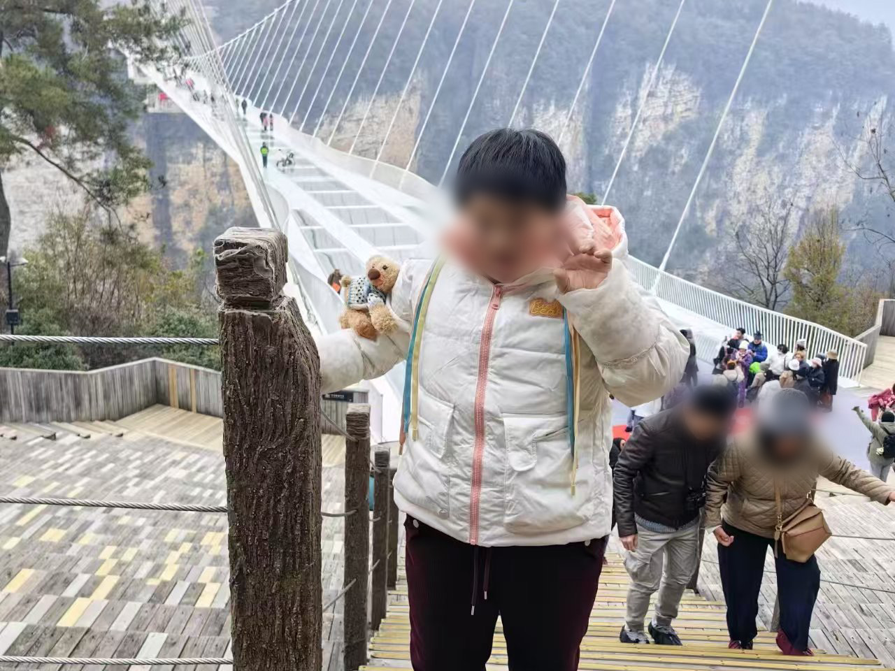 宋玉莹生前照。