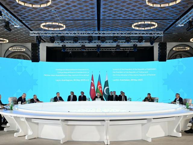 Prime Minister Shehbaz Sharif, accompanied by Ishaq Dar and COAS Gen Munir, attends the Pakistan-Turkiye-Azerbaijan Trilateral Summit in Lachin, Azerbaijan on May 28, 2025. — X/azpresident